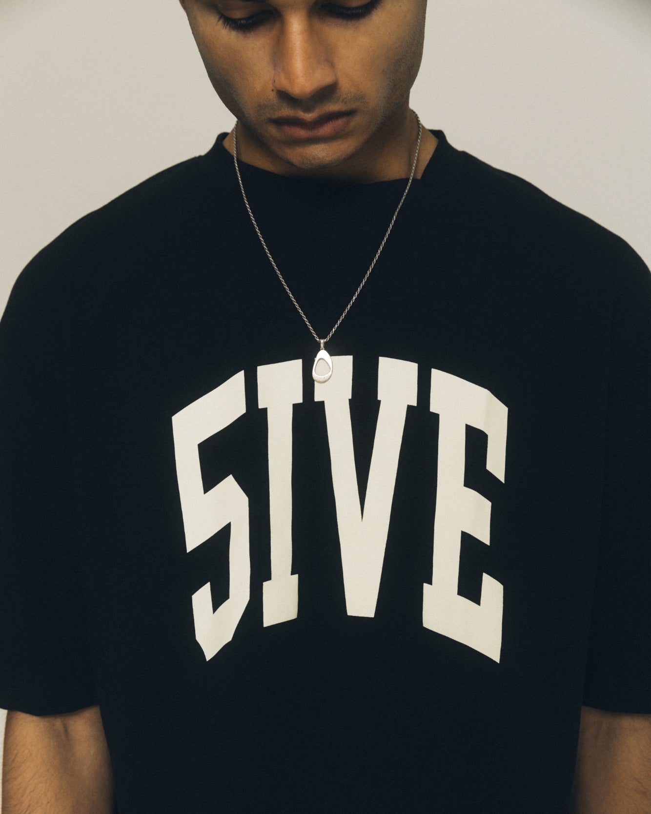 5ive pillars tee - Black