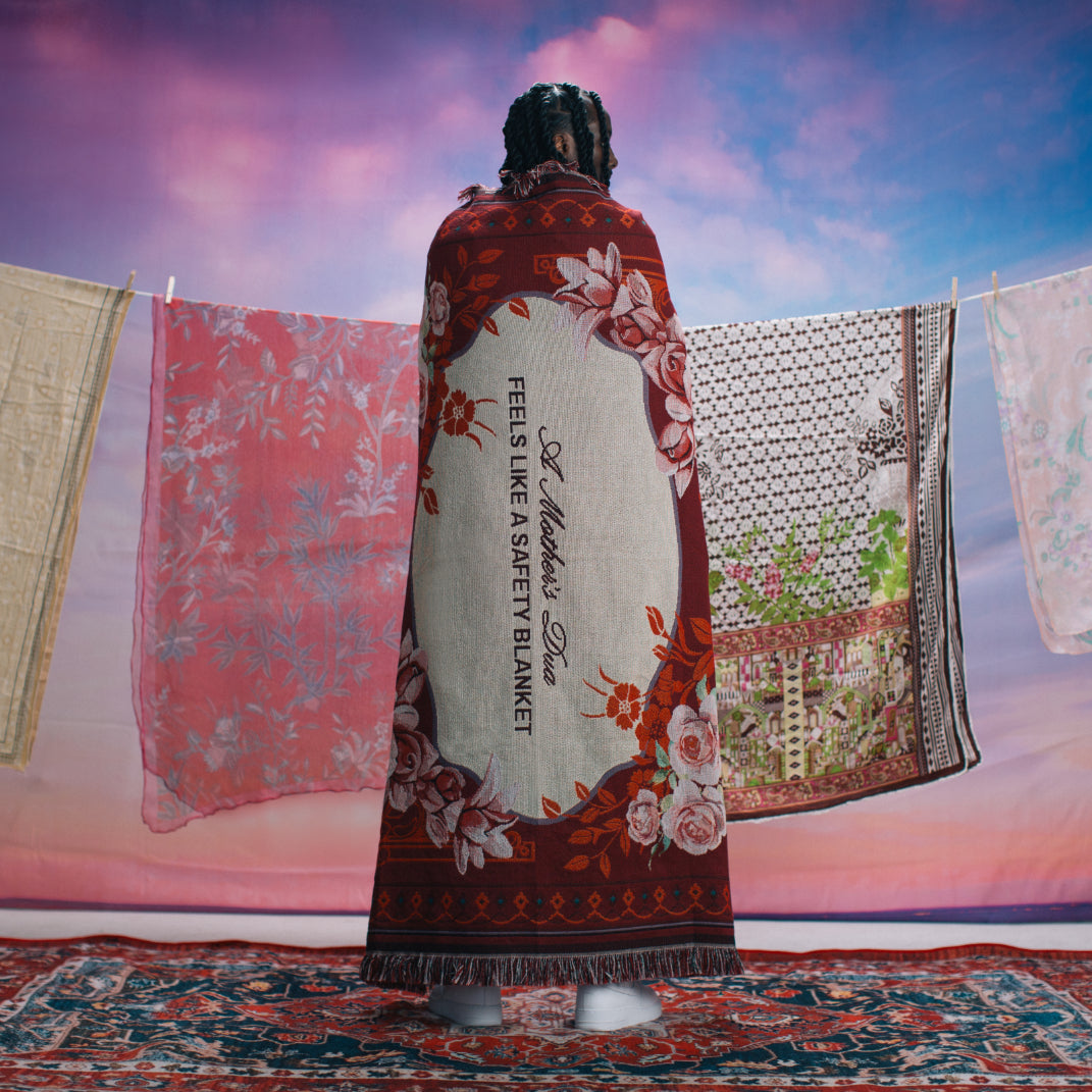 A Mother’s Dua Large Throw